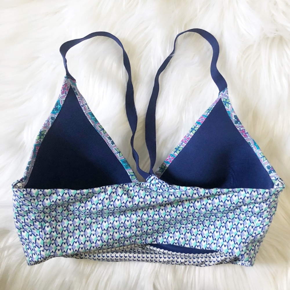 Victoria’s Secret Lightly Lined Plunge Bra 32DD - Picture 2 of 3